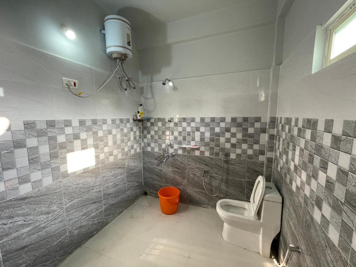 Deka'S Homestay Tezpur Экстерьер фото